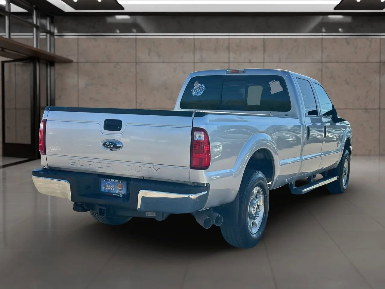 Used 2016 Ford F250 XLT w/ XLT Interior Package image 3