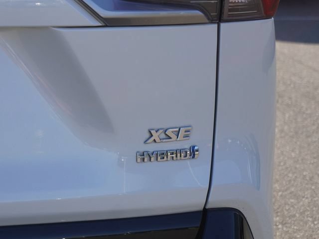 Used 2021 Toyota RAV4 XSE w/ XSE Grade Weather Package AWD/4WD image 12