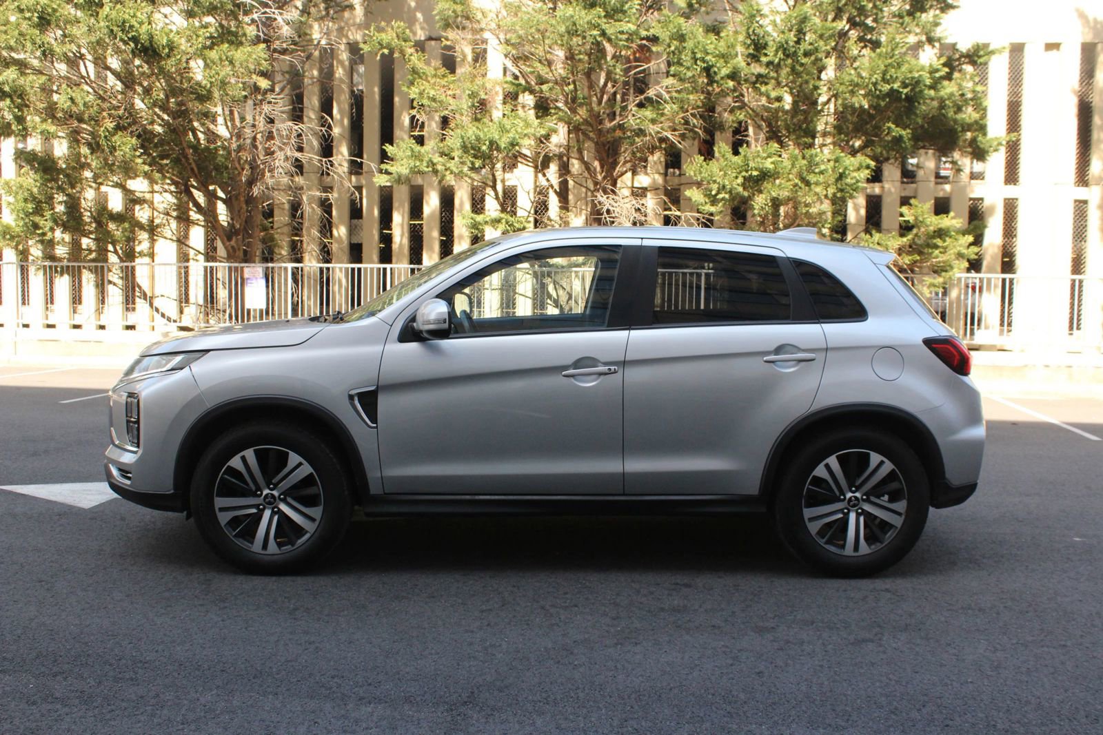 Used 2021 Mitsubishi Outlander Sport SE FWD image 12