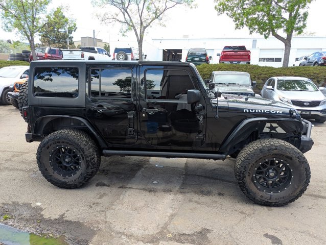 Used 2015 Jeep Wrangler Unlimited Rubicon w/ Max Tow Package AWD/4WD image 4