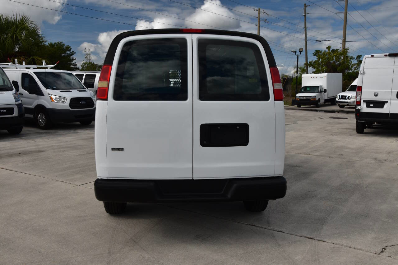 Used 2012 Chevrolet Express 2500 2500 3dr Cargo Van w/ 1WT image 5