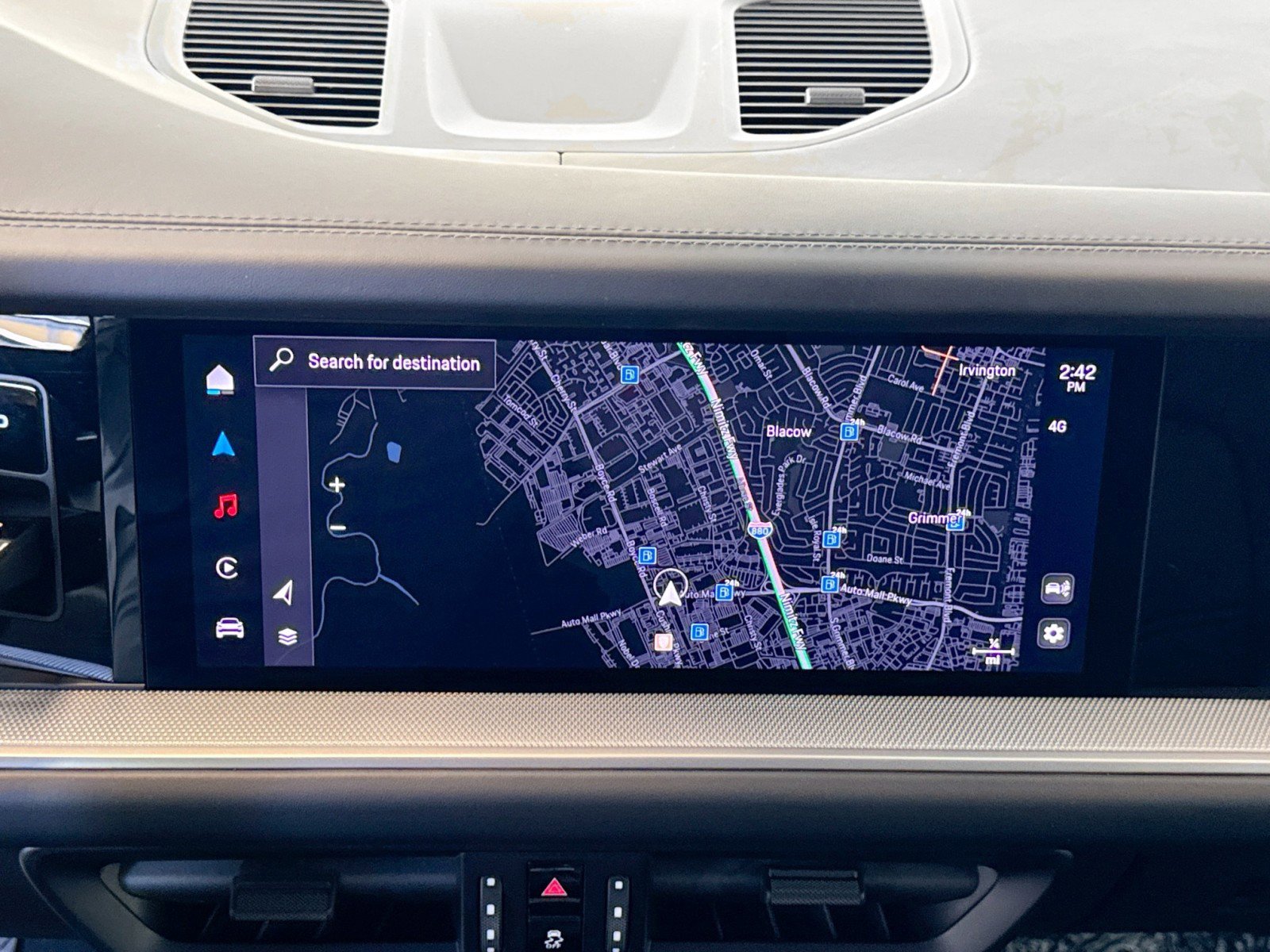 Certified 2025 Porsche Cayenne image 17