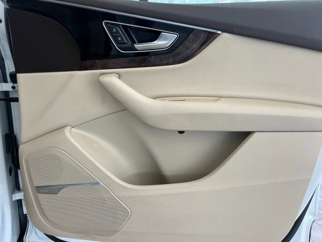 Used 2018 Audi Q7 3.0T Prestige image 16