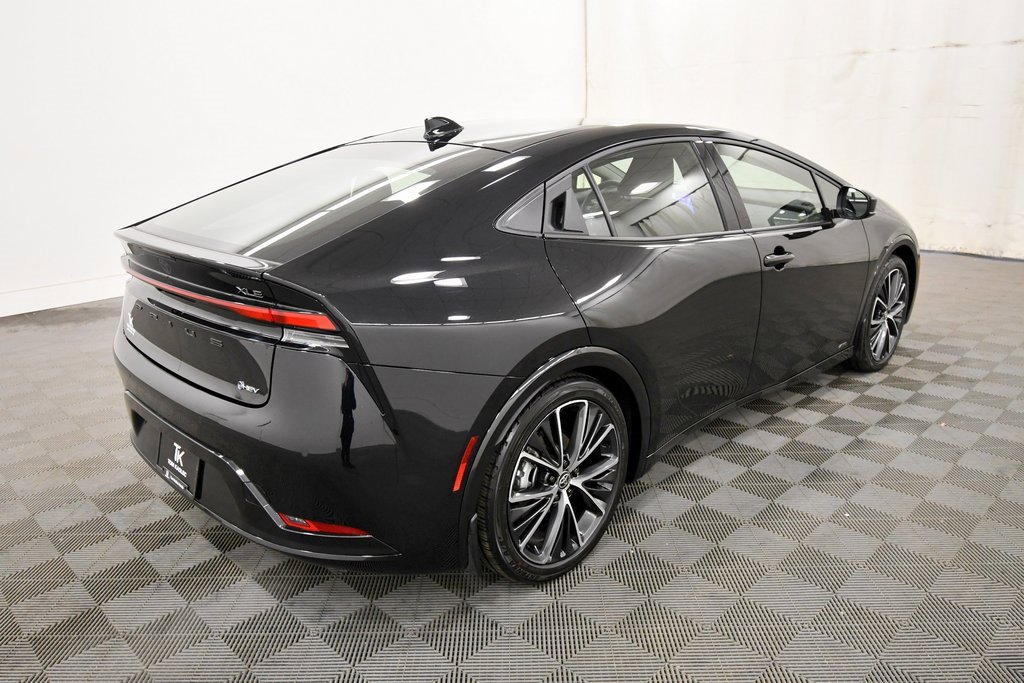 Used 2024 Toyota Prius XLE image 8