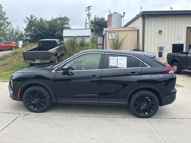 Used 2024 Mitsubishi Eclipse Cross AWD image 4
