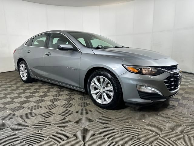 Used 2023 Chevrolet Malibu LT image 2