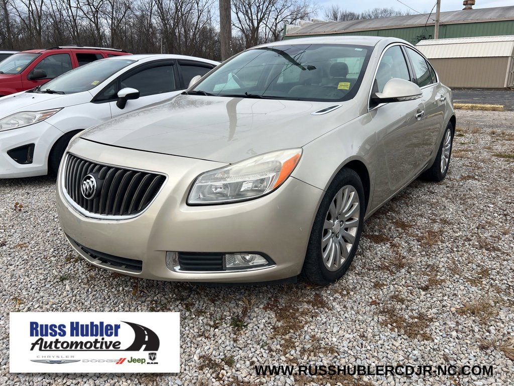 Used 2013 Buick Regal Premium image 1