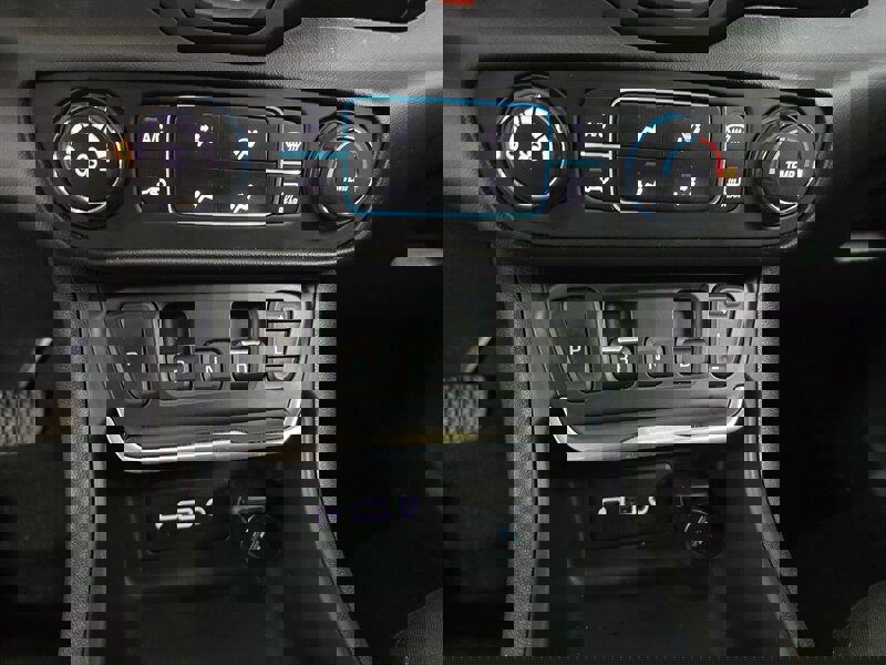 Used 2020 GMC Terrain SLE image 18