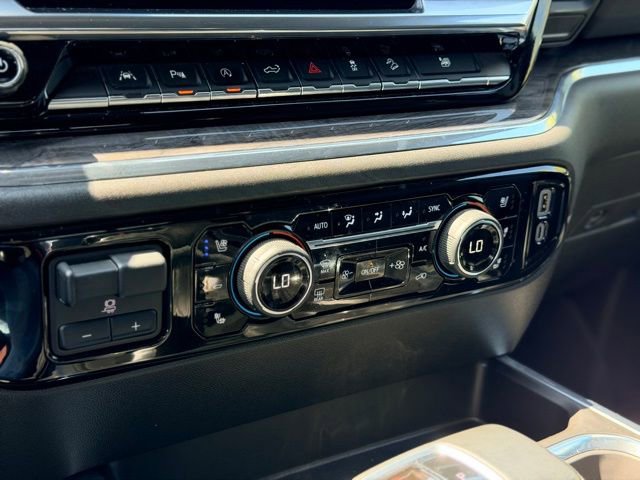Certified 2024 Chevrolet Silverado 1500 LTZ w/ LTZ Premium Package AWD/4WD image 16