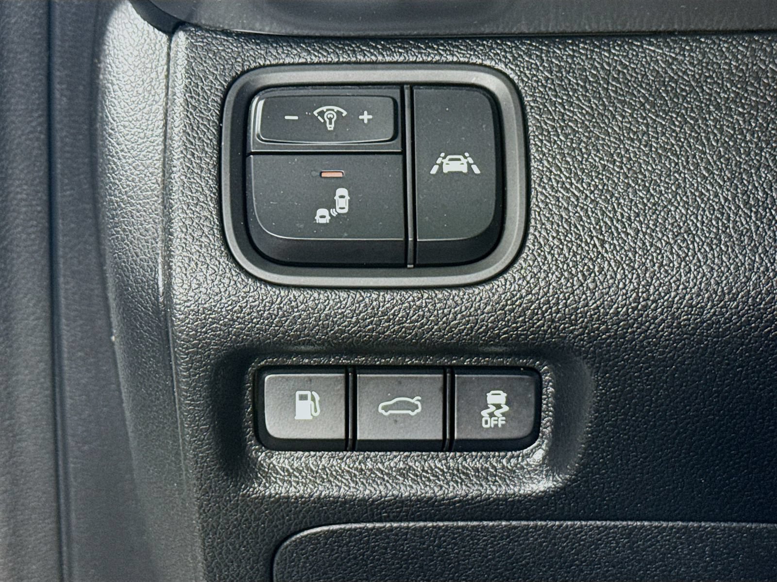 Used 2020 Kia Optima SE FWD image 11