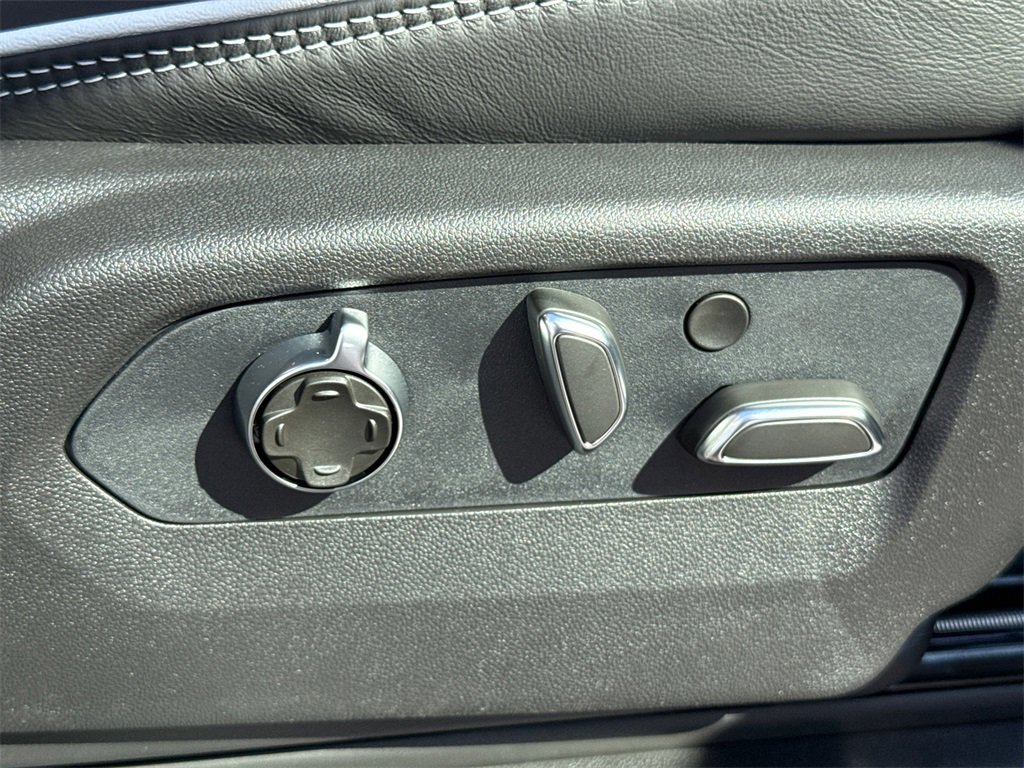 New 2026 GMC Sierra 2500 AT4X image 40