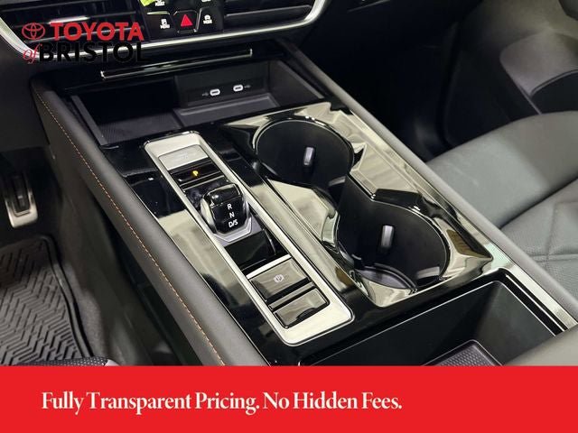 Used 2024 Volkswagen Atlas Peak Edition SEL AWD/4WD image 35