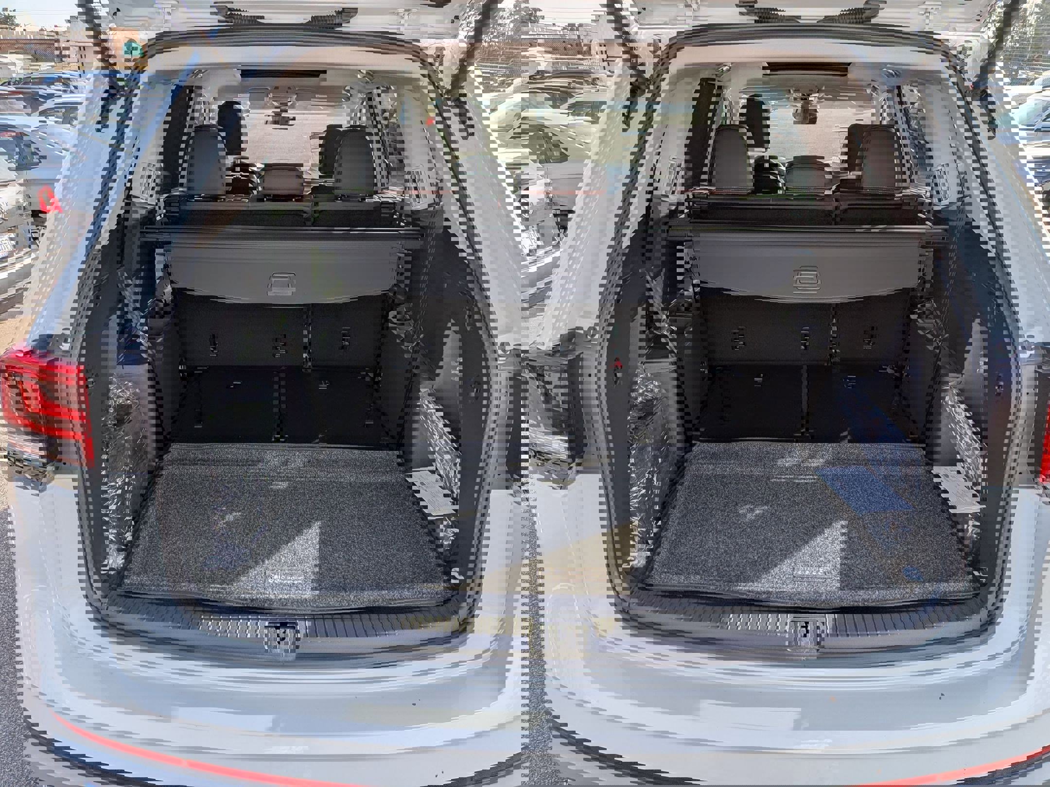 New 2026 Volkswagen Atlas Peak Edition image 31