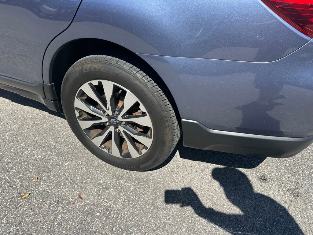 Used 2017 Subaru Outback 2.5i Limited image 10
