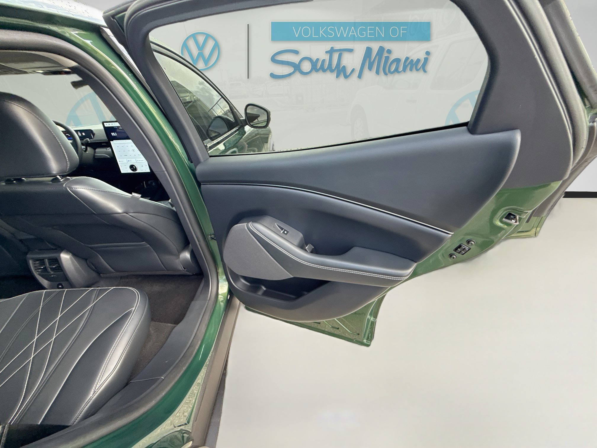 Used 2024 Ford Mustang Mach-E Select RWD image 31