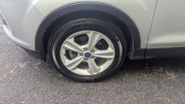 Used 2015 Ford Escape SE FWD image 9