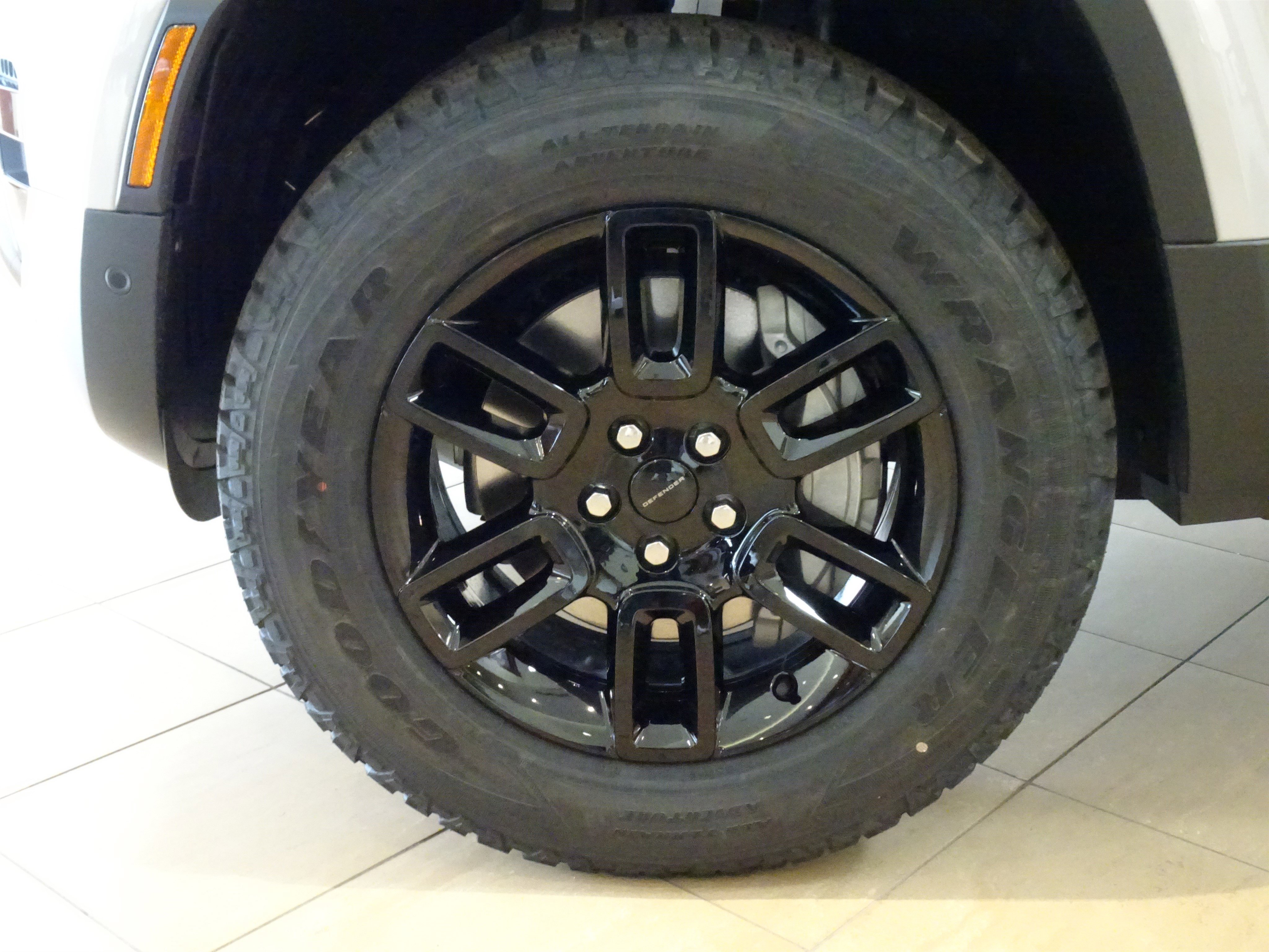 New 2026 Land Rover Defender 110 S image 30