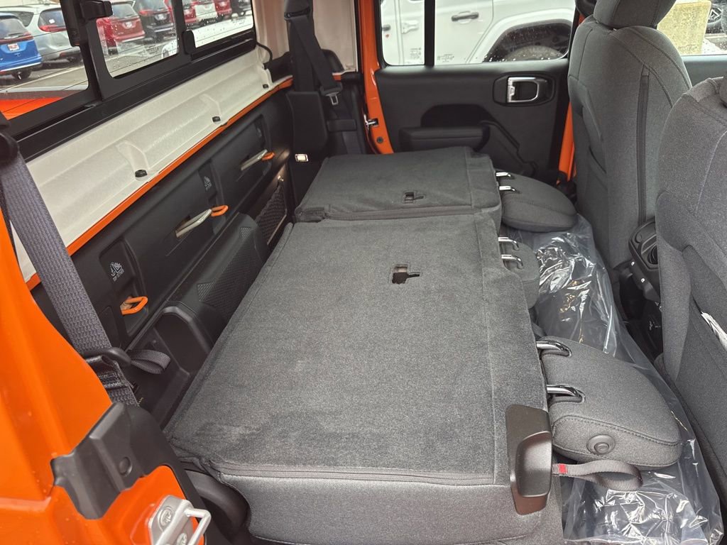 New 2025 Jeep Gladiator Sport image 48