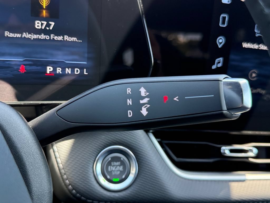 New 2027 Chevrolet Equinox LT w/ Safety and Technology Package AWD/4WD image 19