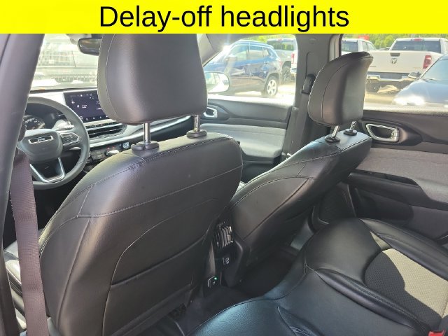 Used 2023 Jeep Compass Latitude AWD/4WD image 31