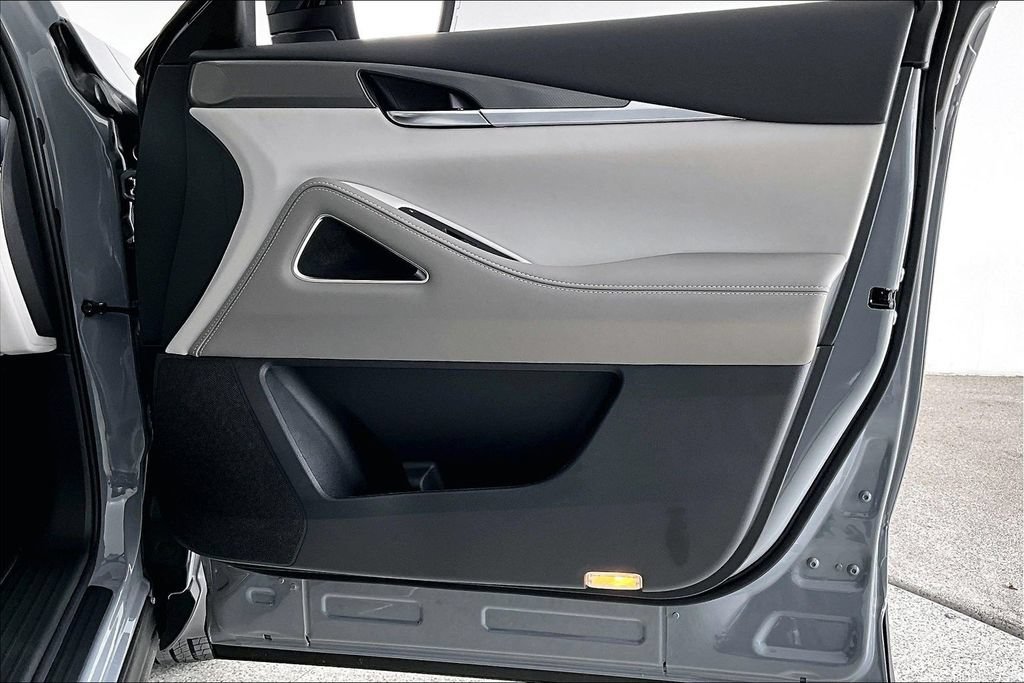 New 2027 INFINITI QX60 Luxe w/ Cargo Package FWD image 12