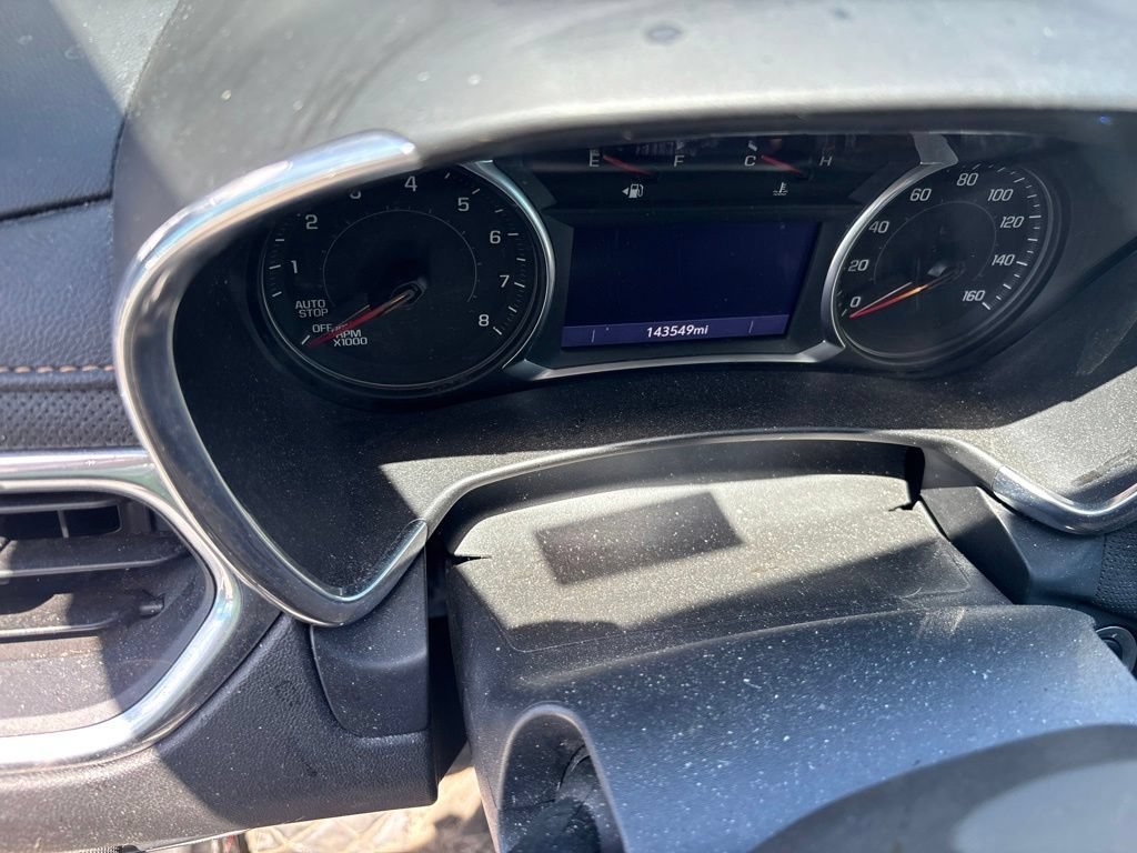 Used 2020 Chevrolet Equinox Premier w/ LPO, Floor Liner Package AWD/4WD image 3