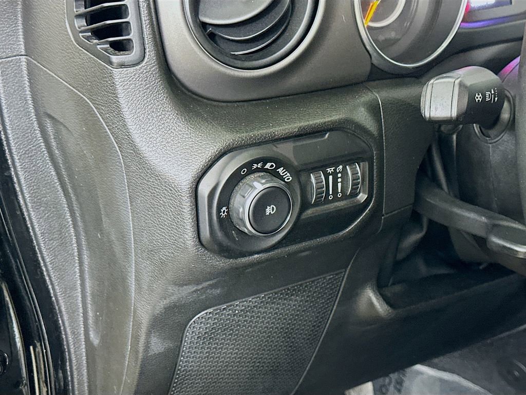 Used 2022 Jeep Wrangler Unlimited Sport AWD/4WD image 21