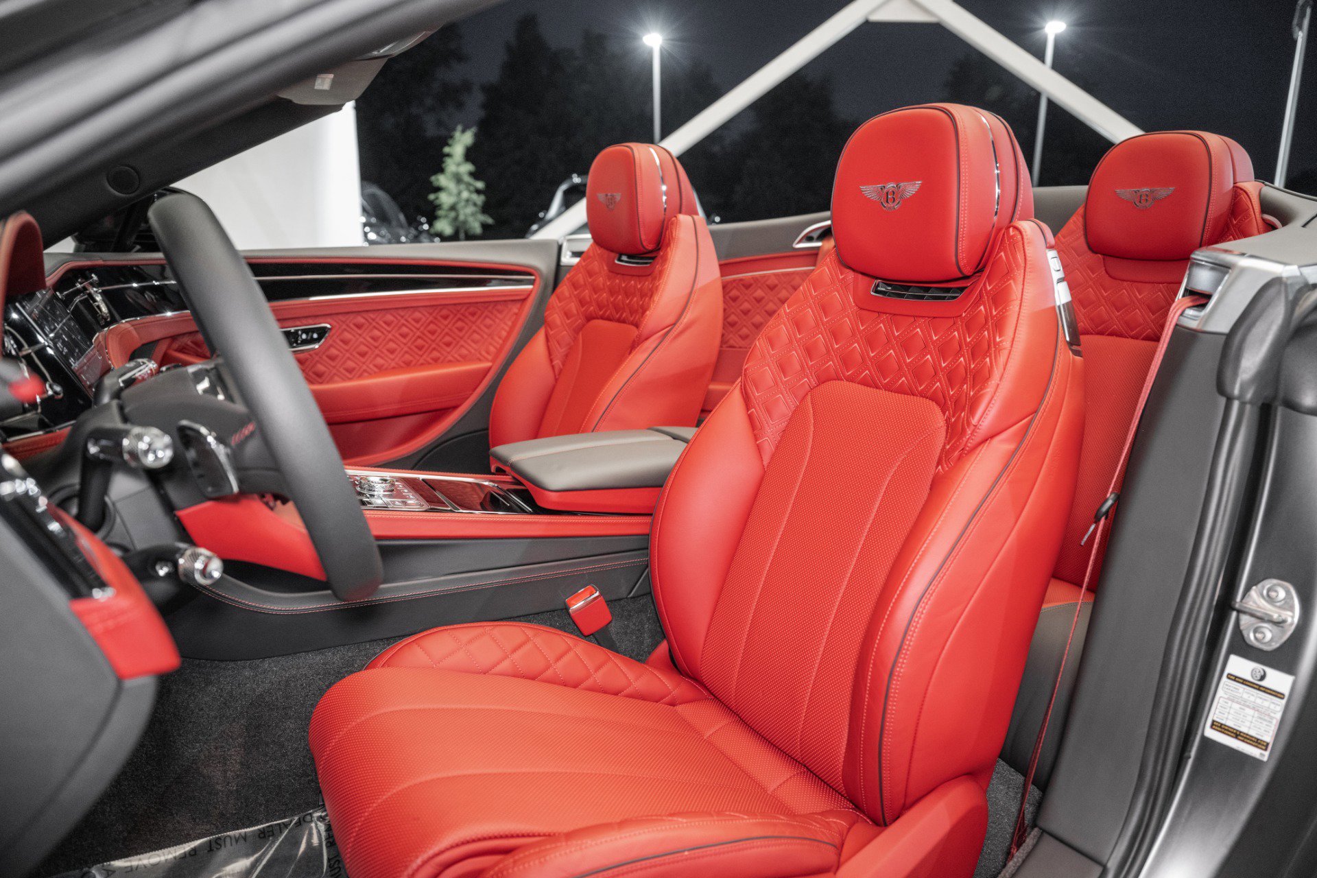 Used 2023 Bentley Continental GT V8 image 21