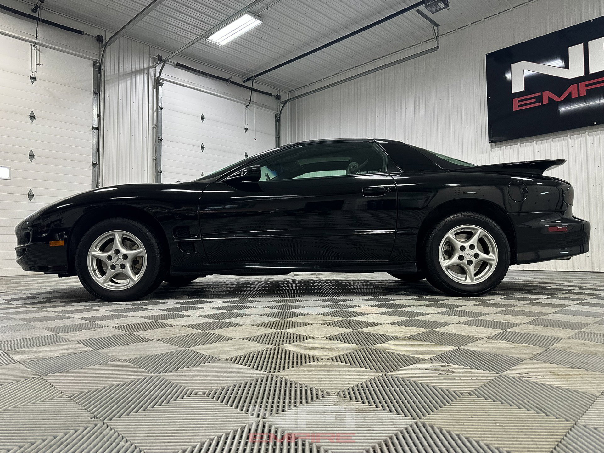 Used 1999 Pontiac Firebird Formula w/ Security Pkg image 11