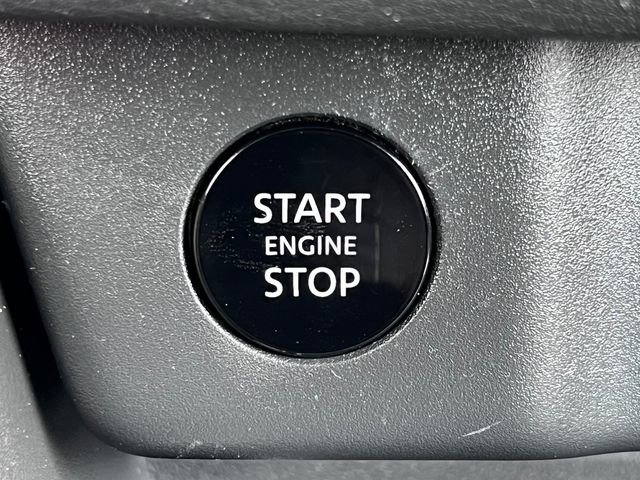 Used 2025 Nissan Rogue SL w/ Tech Package AWD/4WD image 29