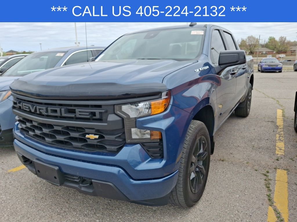 Used 2024 Chevrolet Silverado 1500 Custom image 3