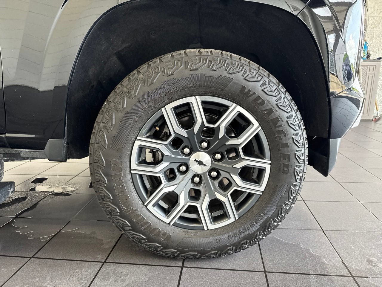 Used 2023 Chevrolet Colorado Z71 w/ Z71 Convenience Package 2 AWD/4WD image 52