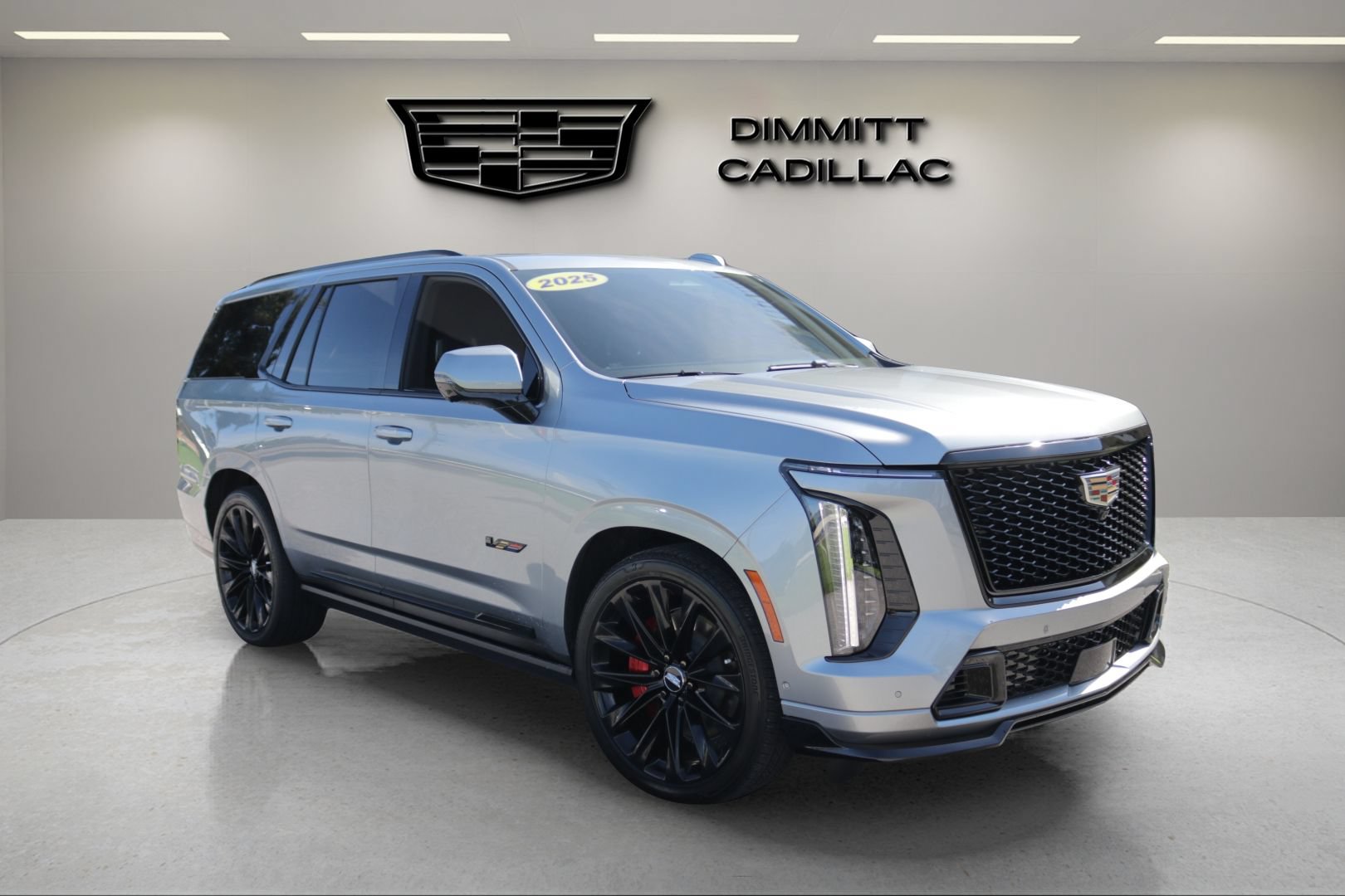 Certified 2025 Cadillac Escalade V w/ LPO, ONYX Package AWD/4WD image 3