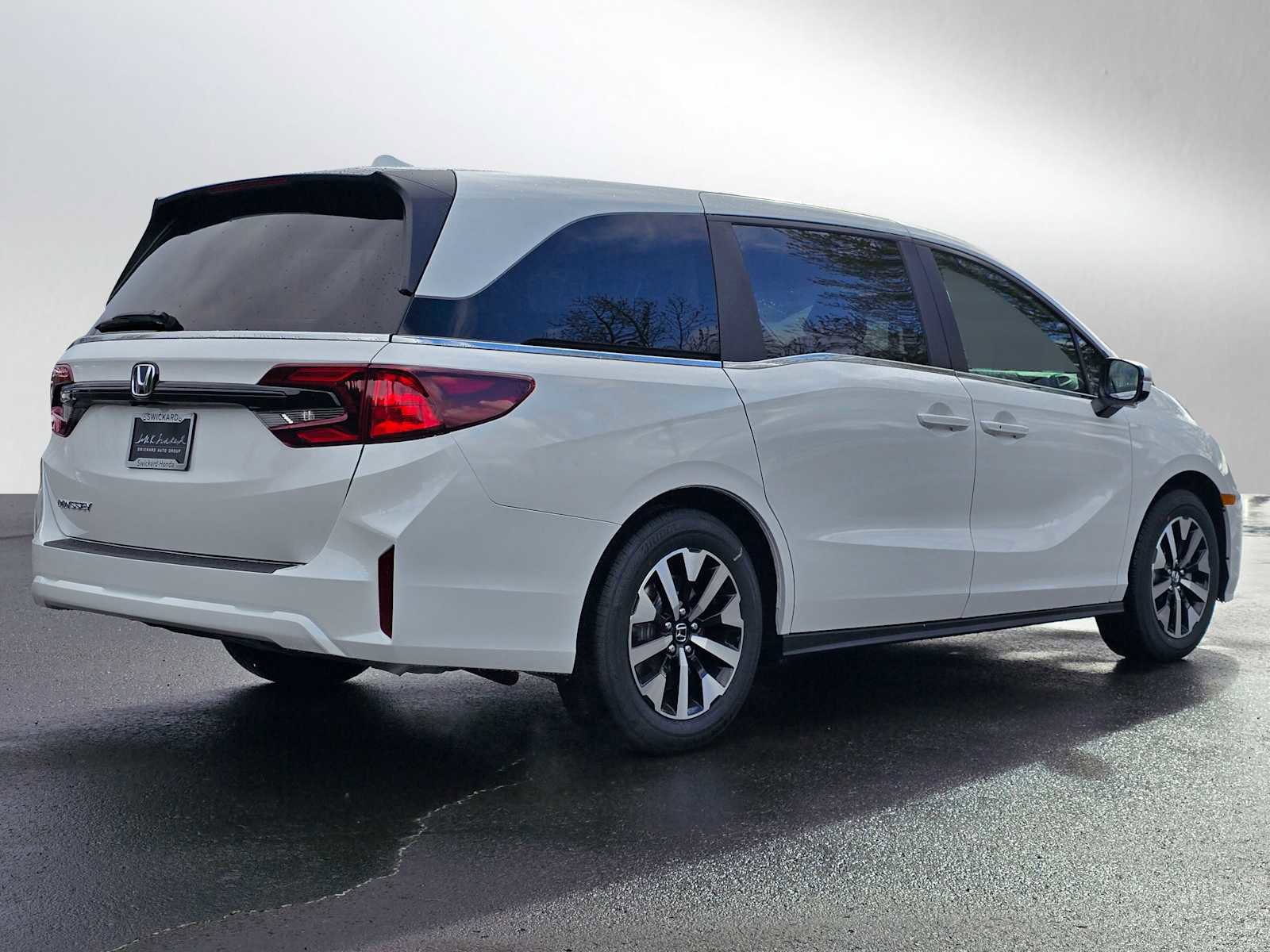 New 2026 Honda Odyssey EX-L image 3
