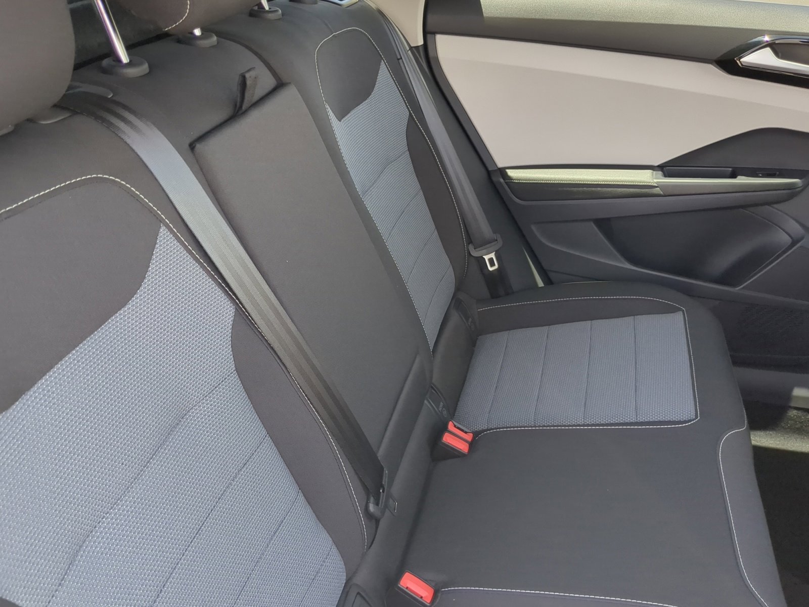 New 2025 Volkswagen Taos S image 18