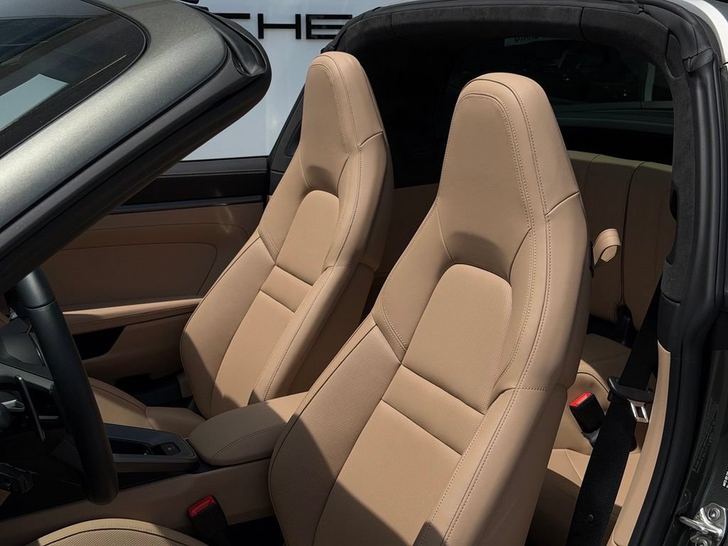 Used 2023 Porsche 911 Targa 4S AWD/4WD image 7