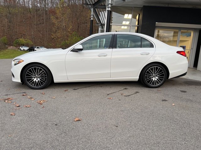 Used 2024 Mercedes-Benz C 300 4MATIC Sedan image 2