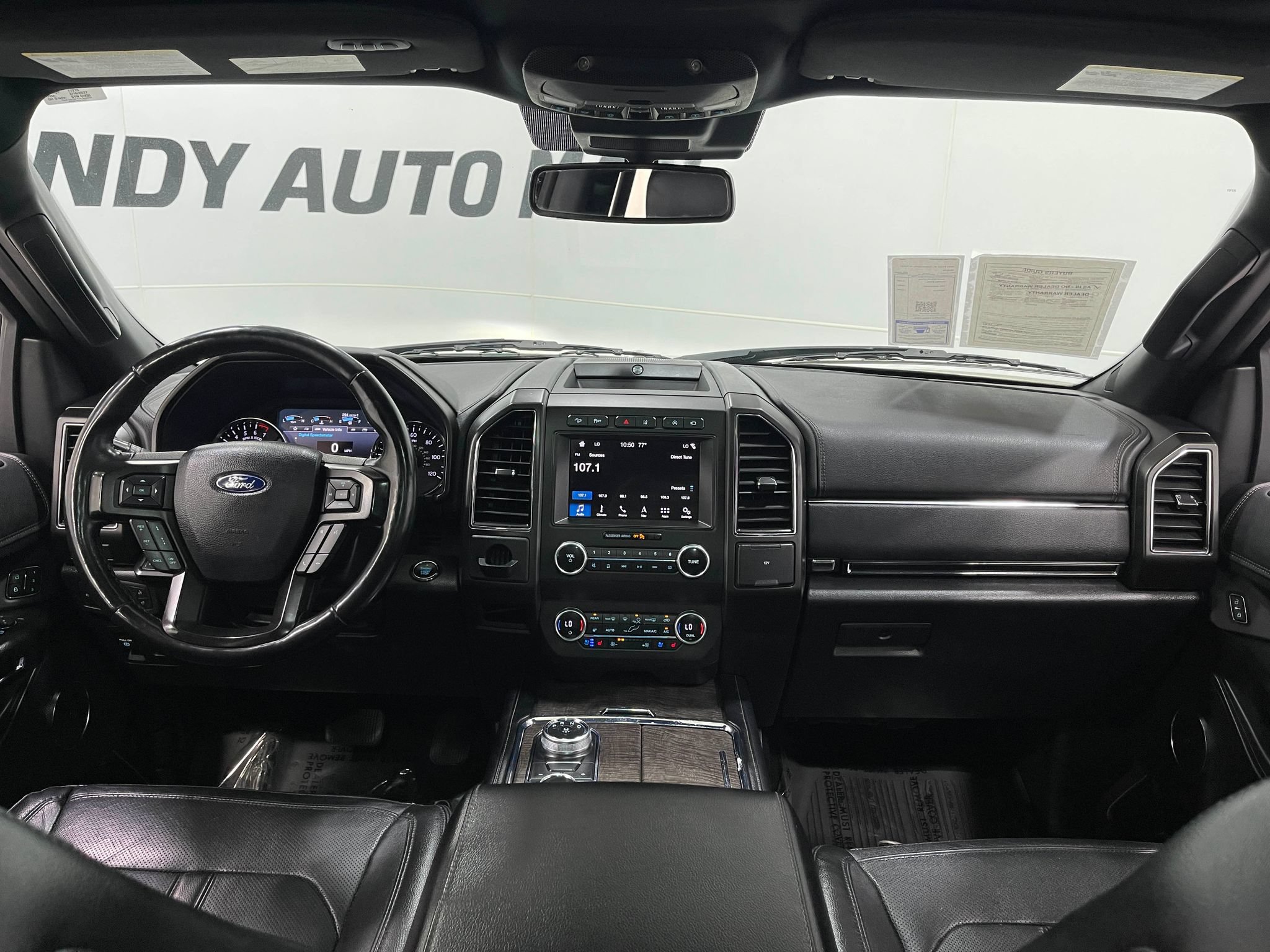 Used 2019 Ford Expedition Limited w/ Equipment Group 302A AWD/4WD image 18