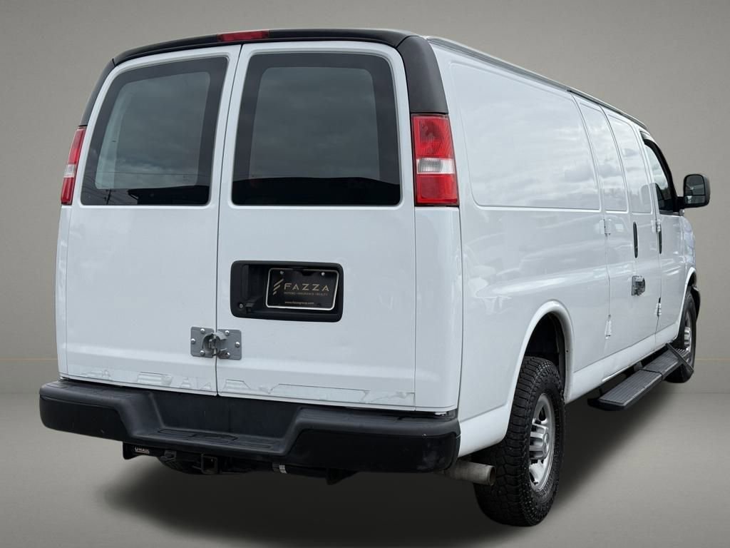 Used 2021 Chevrolet Express 2500 Extended w/ Driver Convenience Package image 5