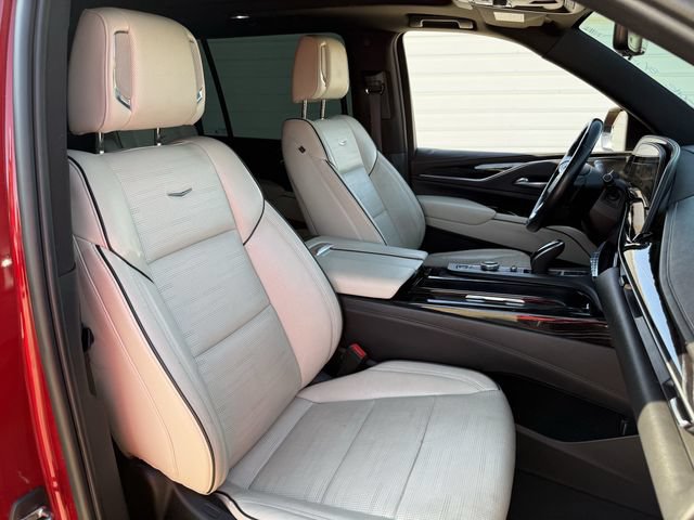 Used 2021 Cadillac Escalade ESV Sport w/ Driver Assist Tech Package RWD image 26