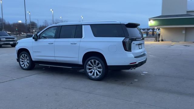 New 2026 Chevrolet Suburban Premier image 6