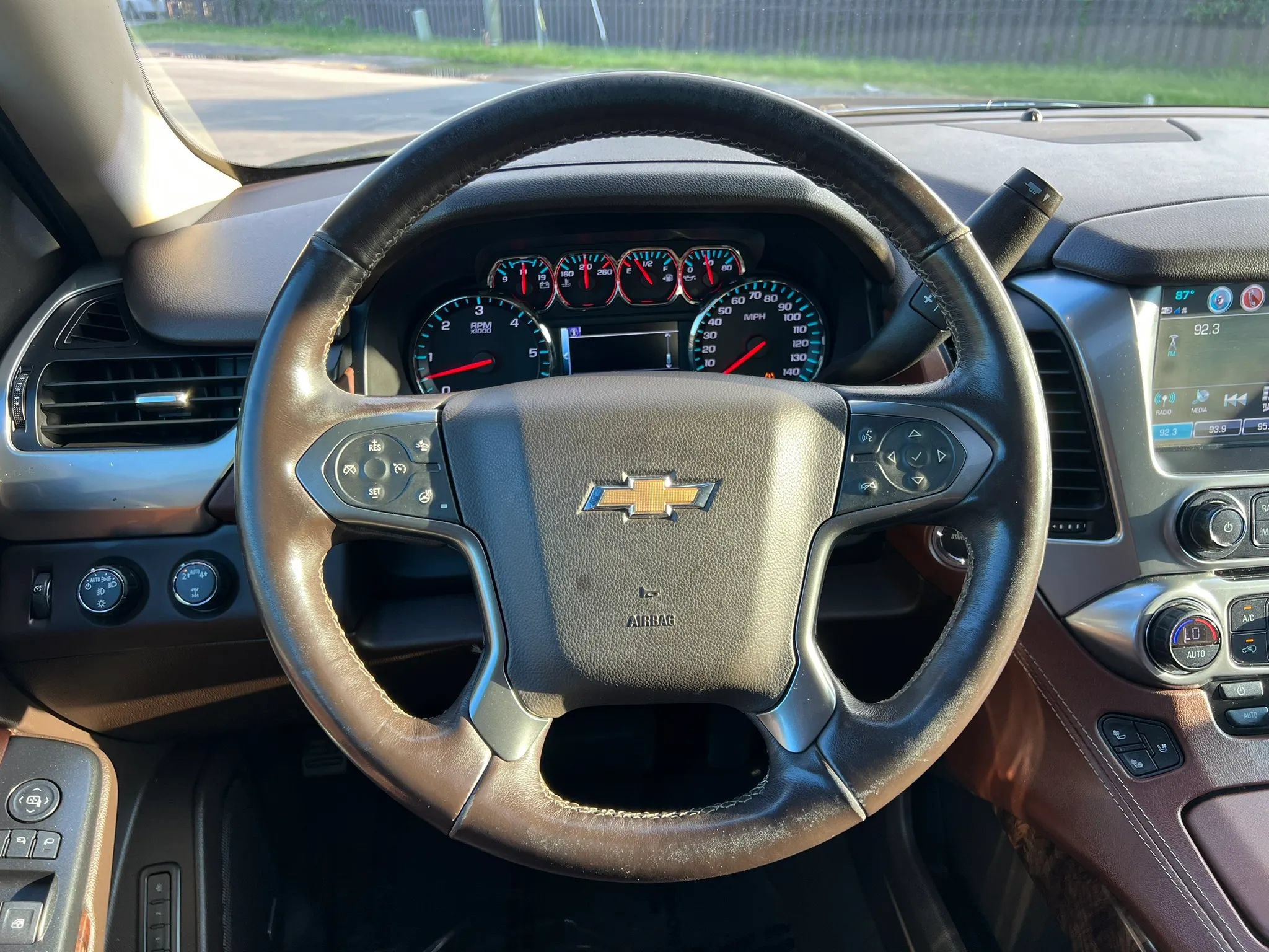 Used 2020 Chevrolet Tahoe Premier AWD/4WD image 22