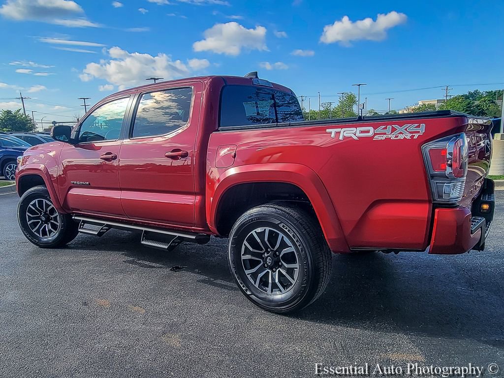 Used 2023 Toyota Tacoma TRD Sport w/ TRD Premium Sport Package AWD/4WD image 7