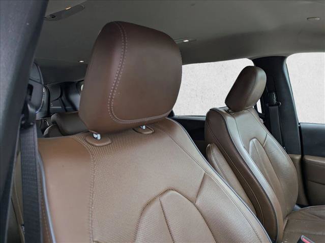 Used 2018 Chrysler Pacifica Limited w/ Advanced Safetytec Group image 19