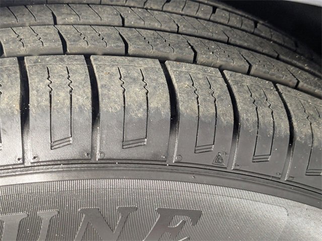 Used 2018 Toyota Sienna XLE w/ XLE Navigation Package image 9