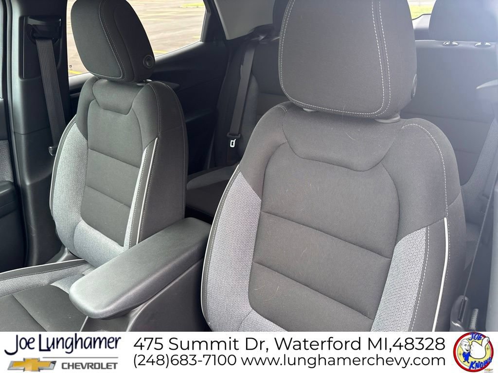 Used 2023 Chevrolet TrailBlazer LT w/ Convenience Package AWD/4WD image 13