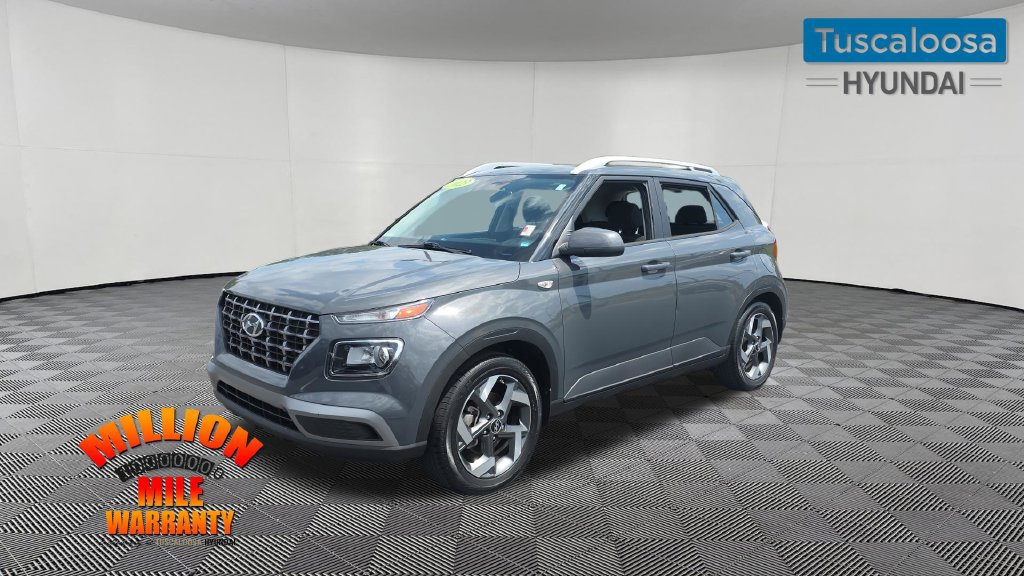 Used 2023 Hyundai Venue SEL FWD image 3