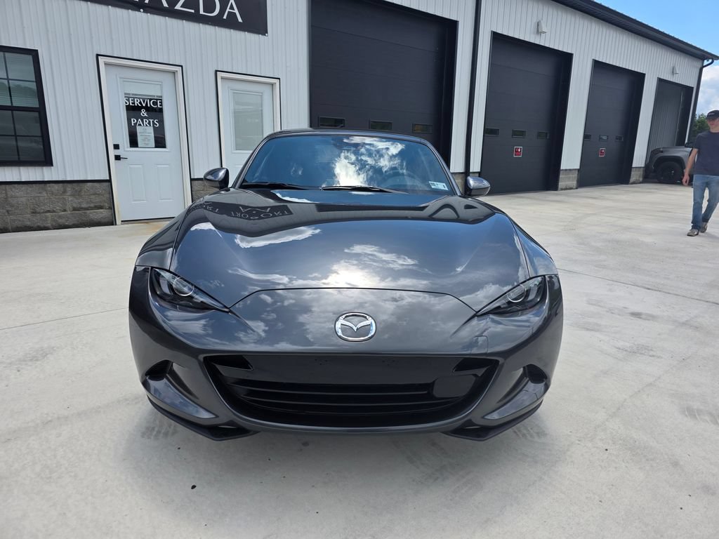 New 2026 MAZDA MX-5 Miata RF Grand Touring RWD image 2
