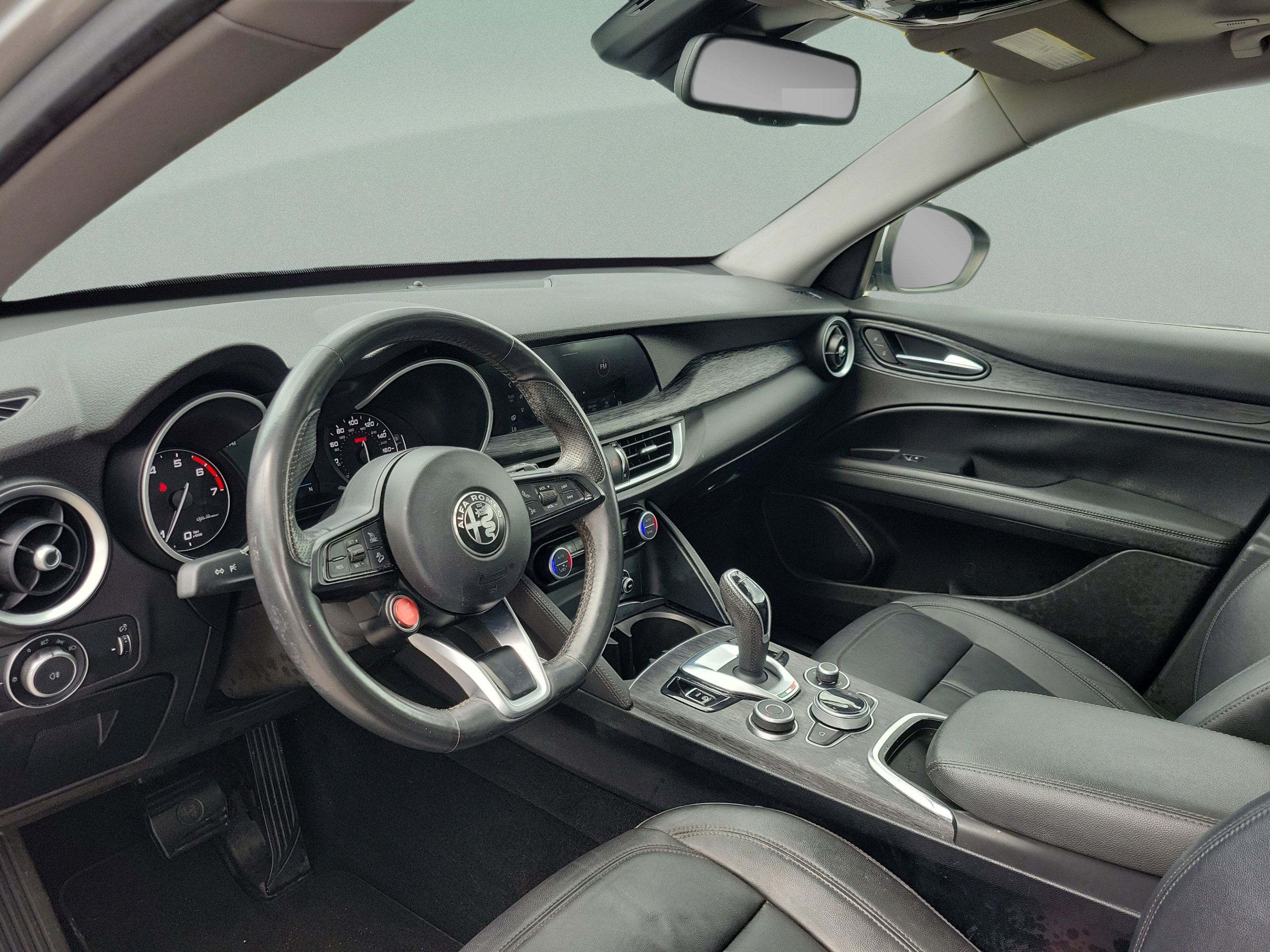 Used 2020 Alfa Romeo Stelvio Sport w/ Quick Order Package 22K Sport RWD image 16