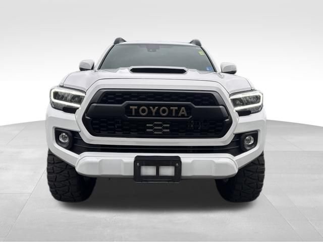 Used 2023 Toyota Tacoma TRD Sport AWD/4WD image 11